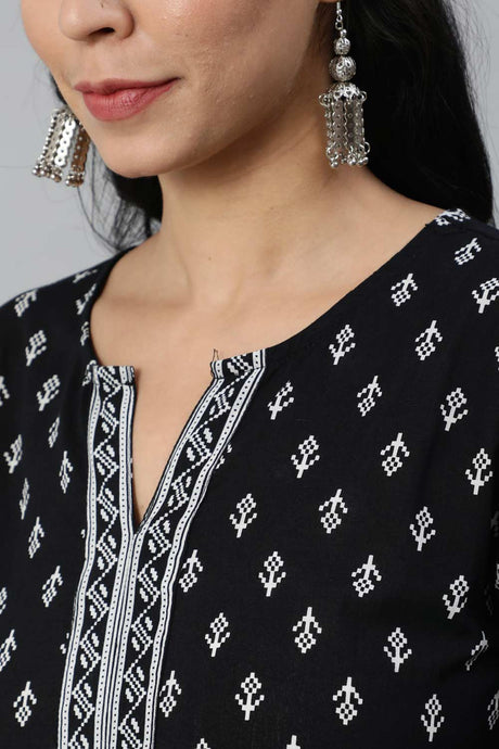 Buy Black & White Cotton Floral Printed Straight Tunic Online - Back