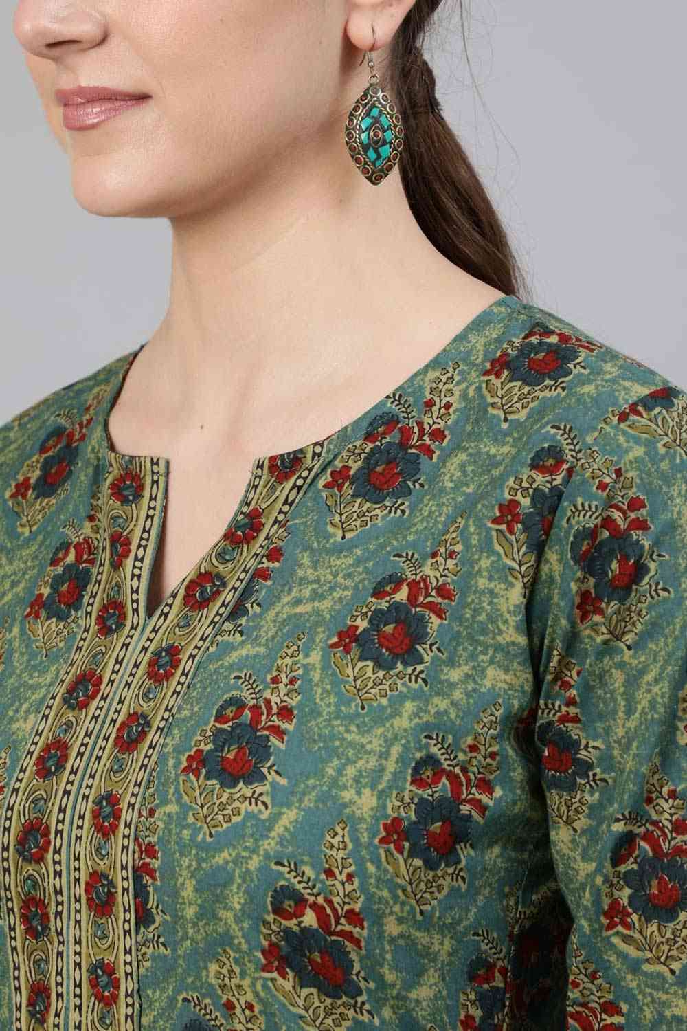 Buy Blue Cotton Floral Printed Straight Kurta Online - Back