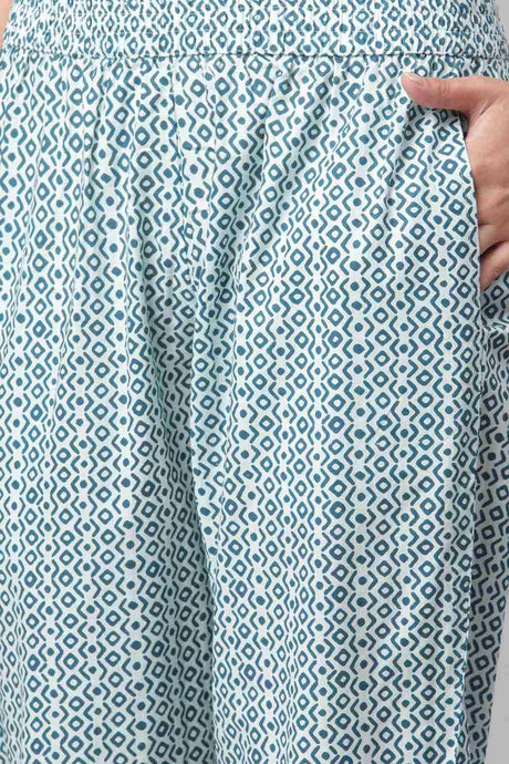 Buy Men's White Silk Blend Chevrons Printed Men's Kurta Pajama Jacket Set Online