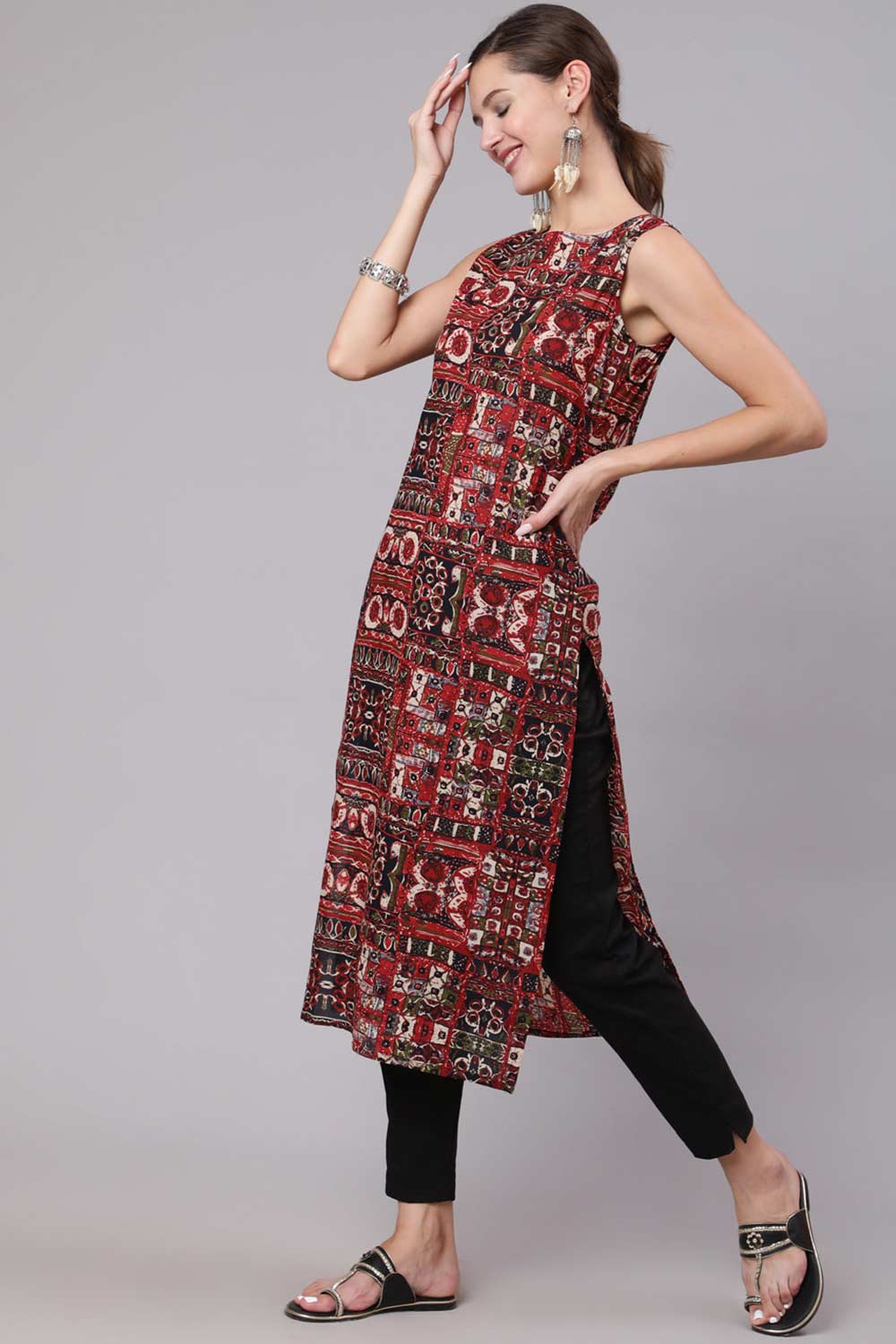 Buy Multicoloured Cotton Printed Thread Work Kurta Online - Front