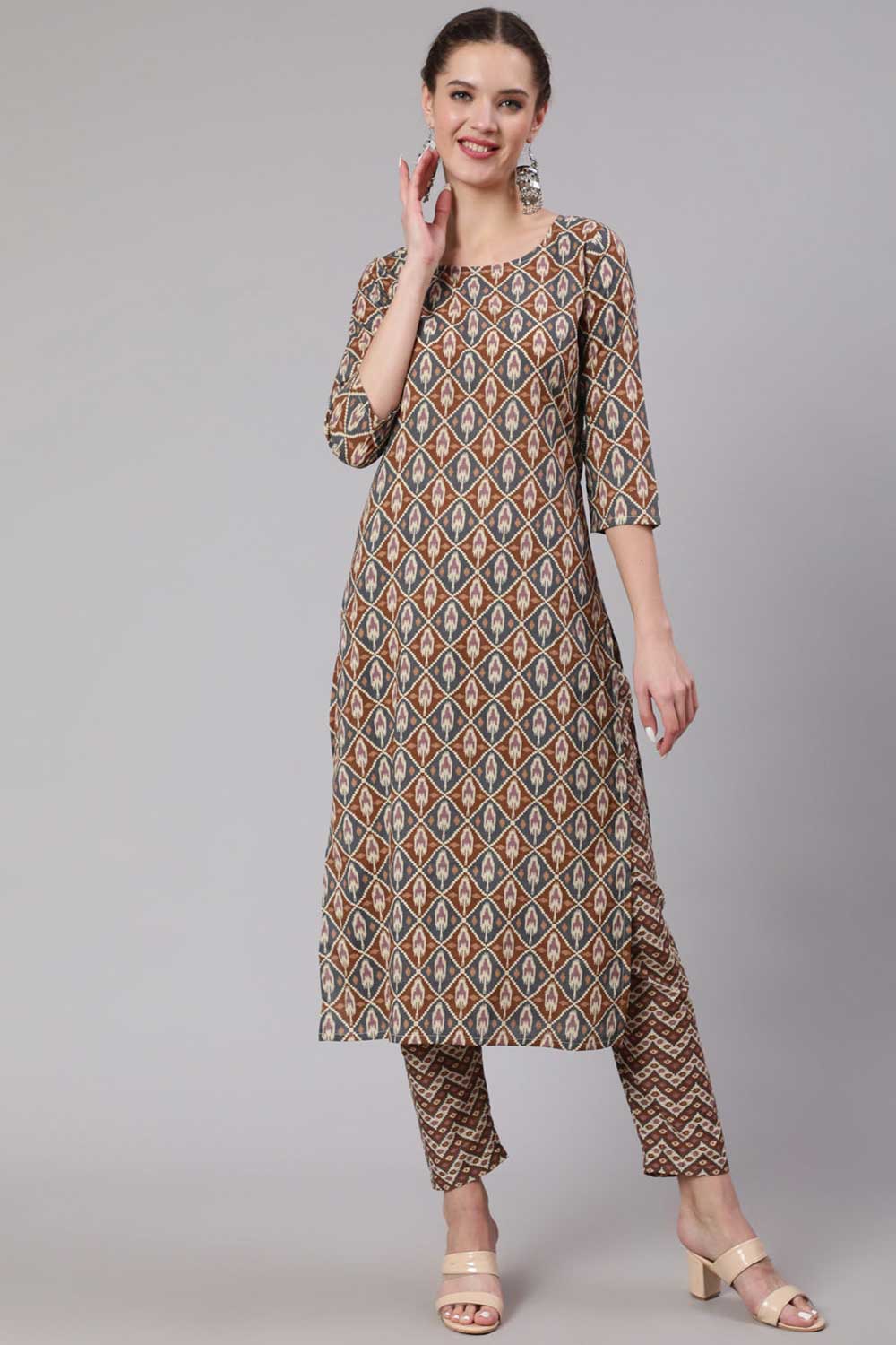 Buy Multi Cotton Geometric Printed Straight Kurta With Palazzo Online - Back