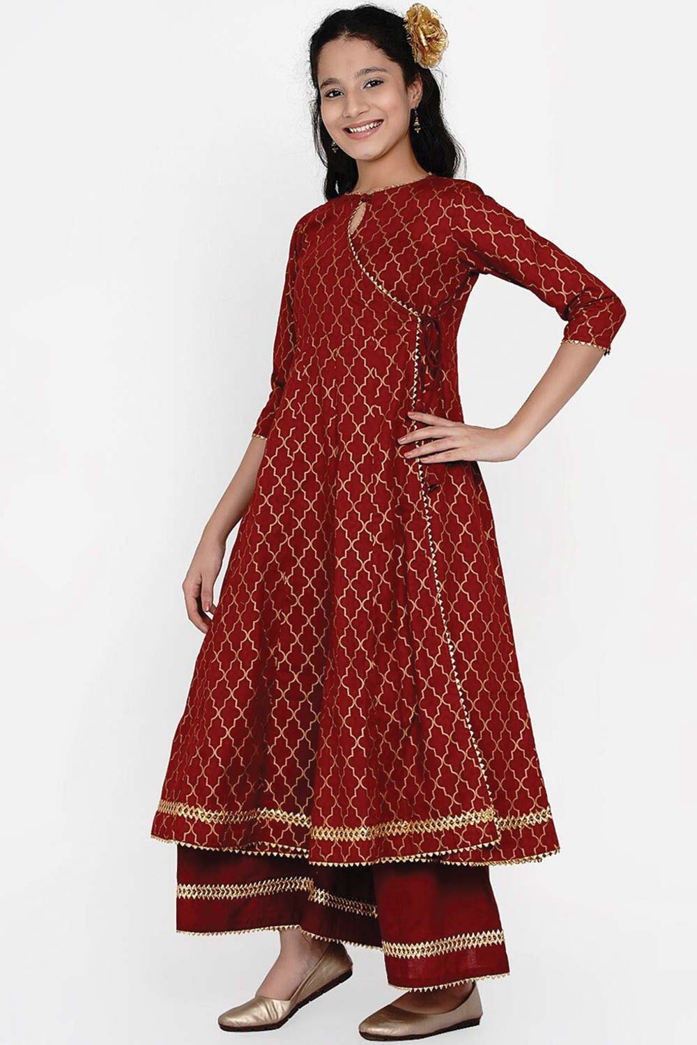 Buy Girl's Maroon And Gold Ethnic Motifs Foil Print Anarkali Kurta With Palazzos Online - Side
