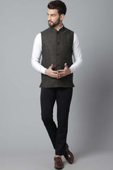 Buy Men's Brown Wool Textured Waistcoat Online - KARMAPLACE