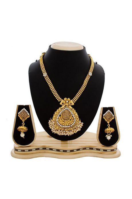  Buy Women's Alloy Necklace in Gold Online