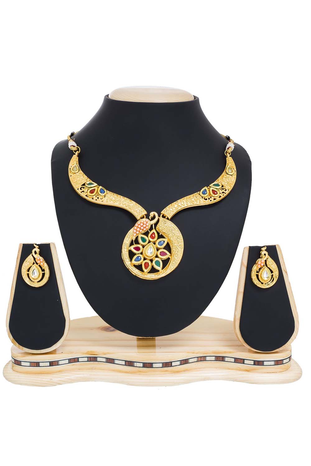 Buy Women's Alloy Necklace Set Online