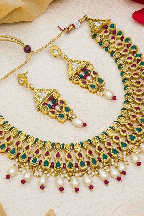 Women's Alloy Necklace Set in Green and Red