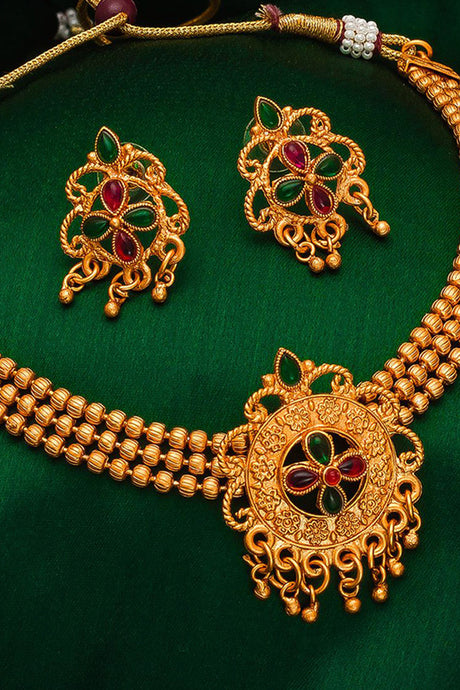 Buy Traditional Design Necklace Set in Gold For Women