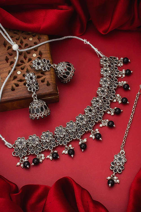 Buy Women's Oxidized Necklace Set In Black