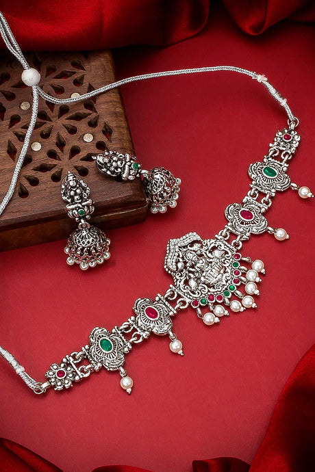 Buy Women's Silver Necklace Designs Online