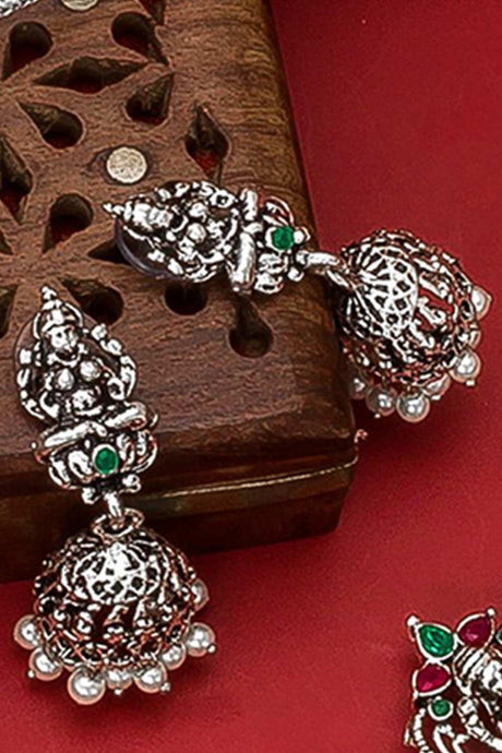Shop Latest Silver Necklace Designs For Women