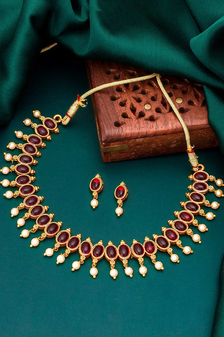Buy Women's Alloy Necklace Set in Pink Online