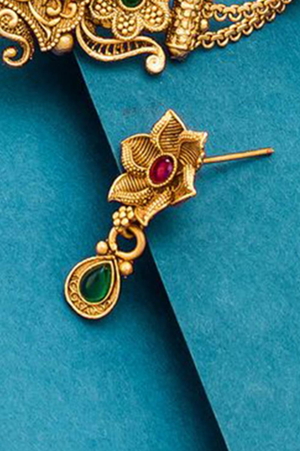 Women's Copper Choker Necklace Set in Gold