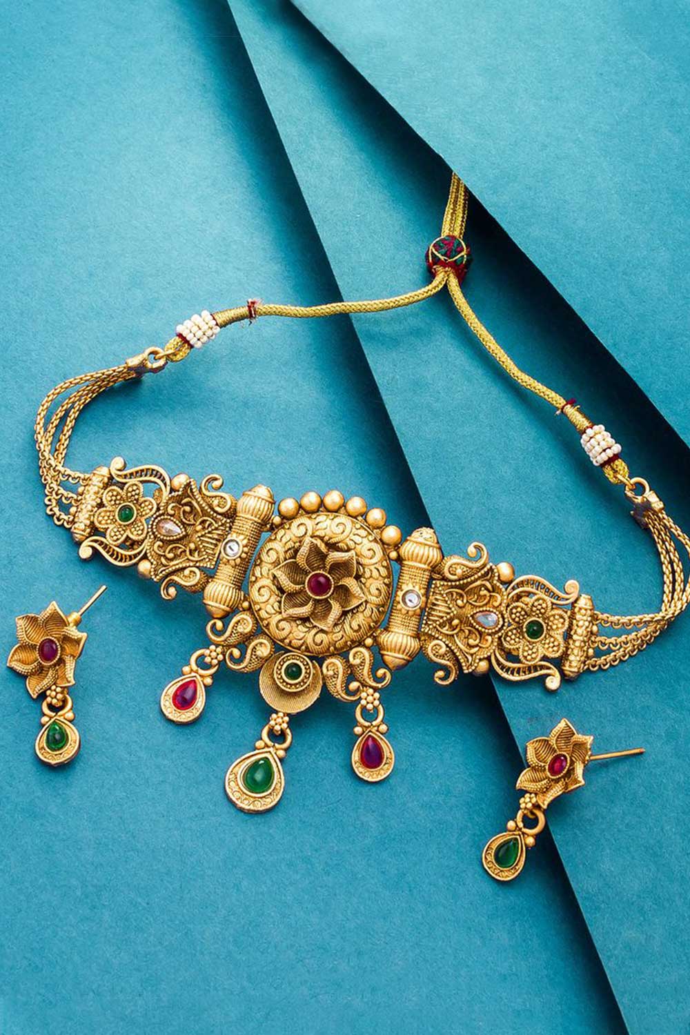 Buy Women's Copper Choker Necklace Set in Gold Online
