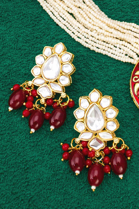 Gold Plated Kundan Studded And Beaded Temple Jewelry Set