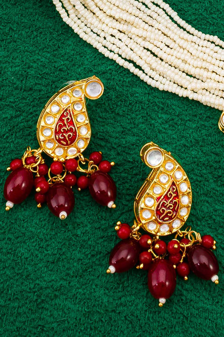 Gold Plated Kundan Studded And Beaded Jewelry Set