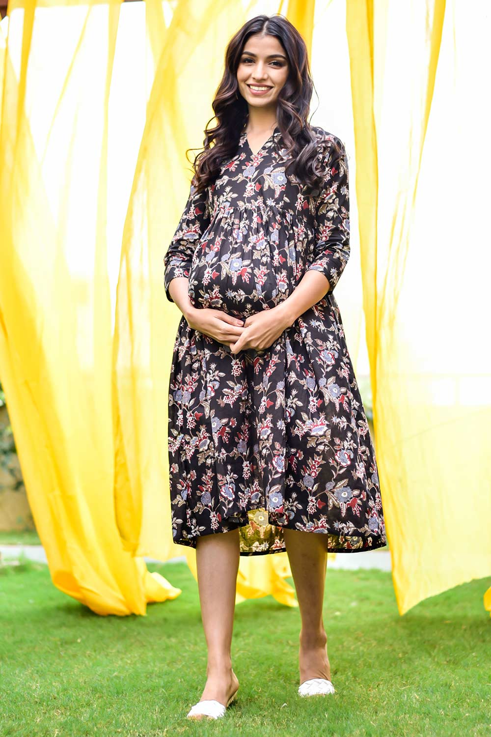 Buy Cotton Floral Print Maternity Dress in Black - Back