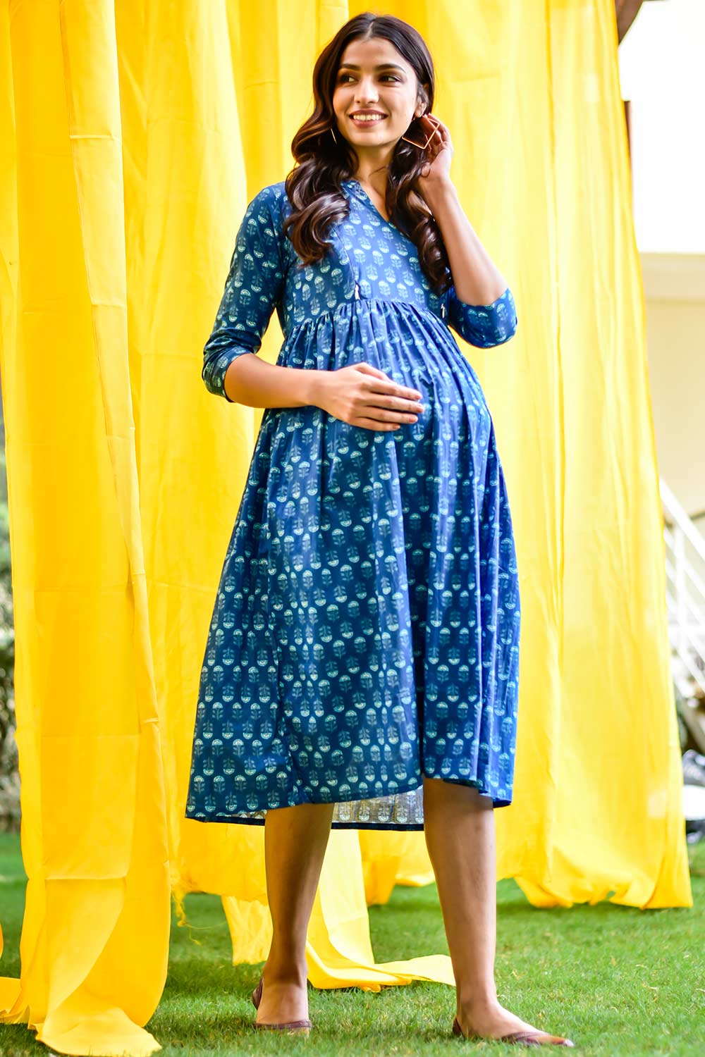 Buy Cotton Floral Print Maternity Dress in BLUE - Side