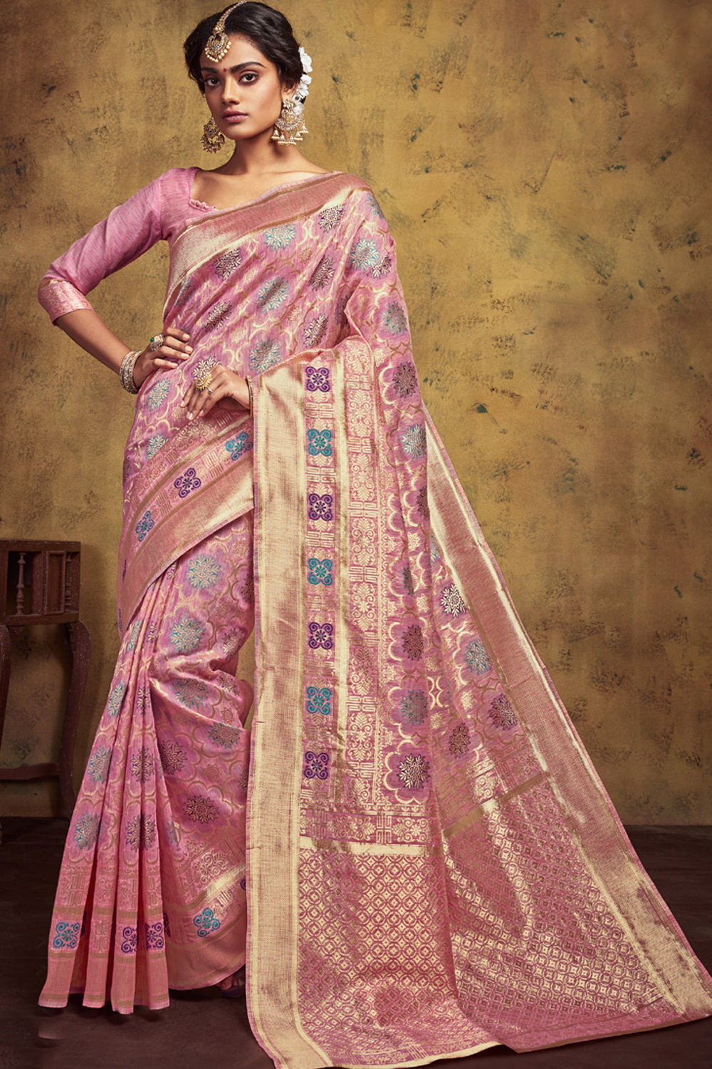 Art Silk Woven Saree In Baby Pink