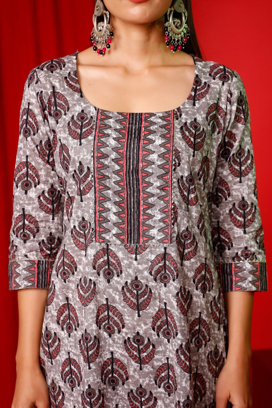 Buy brown  cotton Floral Hand Printed Kurta with Pant Online - Zoom Out