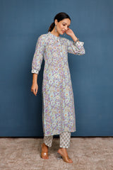 Buy Blue cotton floral printed Kurta with Pant Online - Front