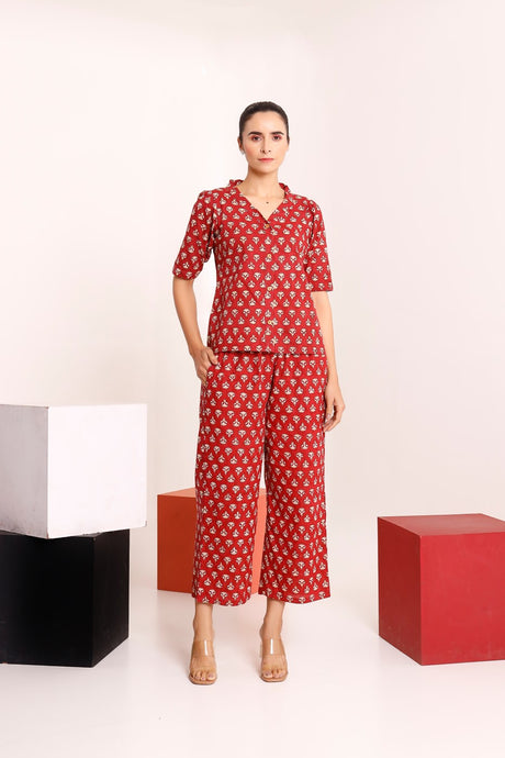 Buy Red cotton Floral Printed loungewear set Online