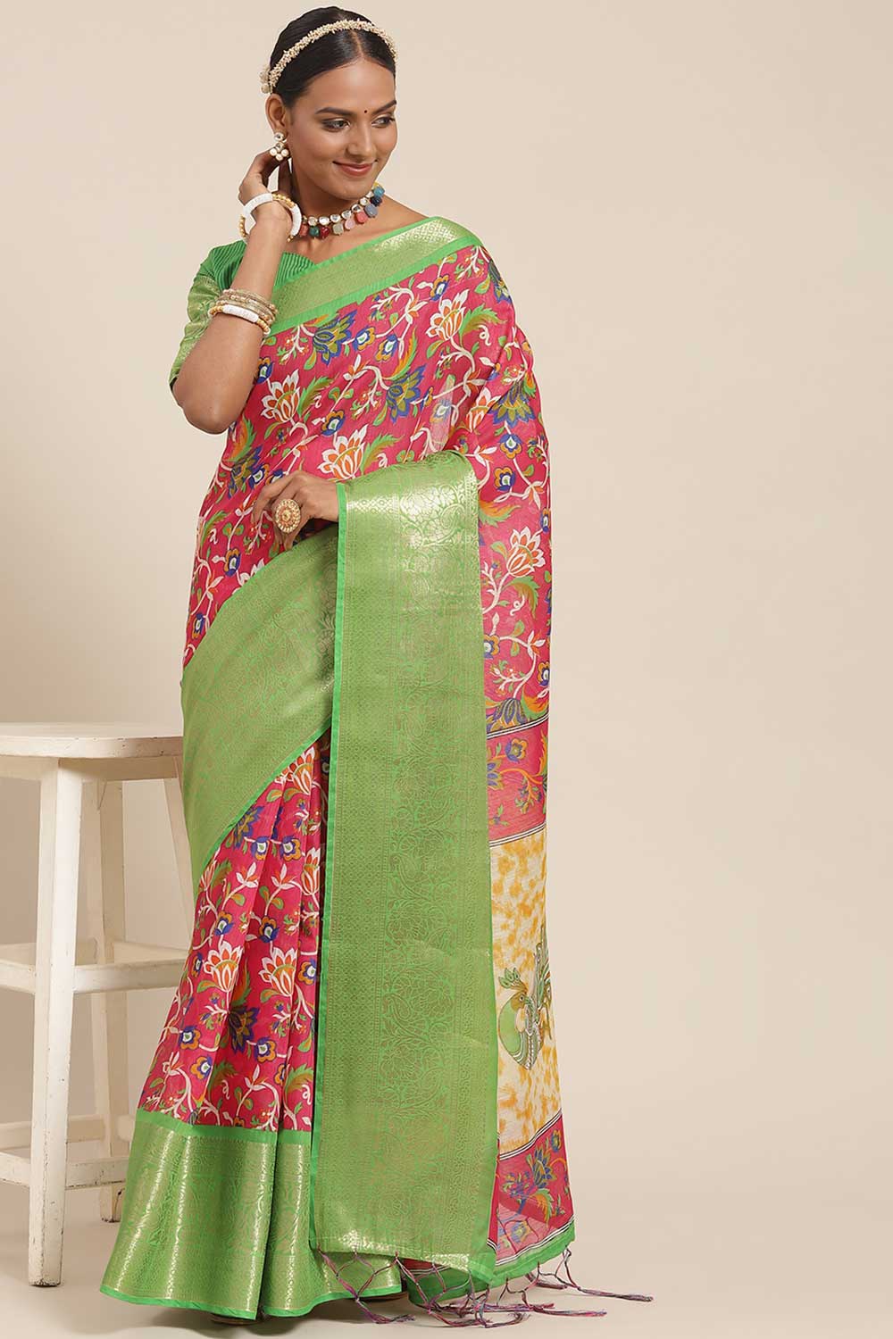 Blended Cotton Botanical Saree In Pink