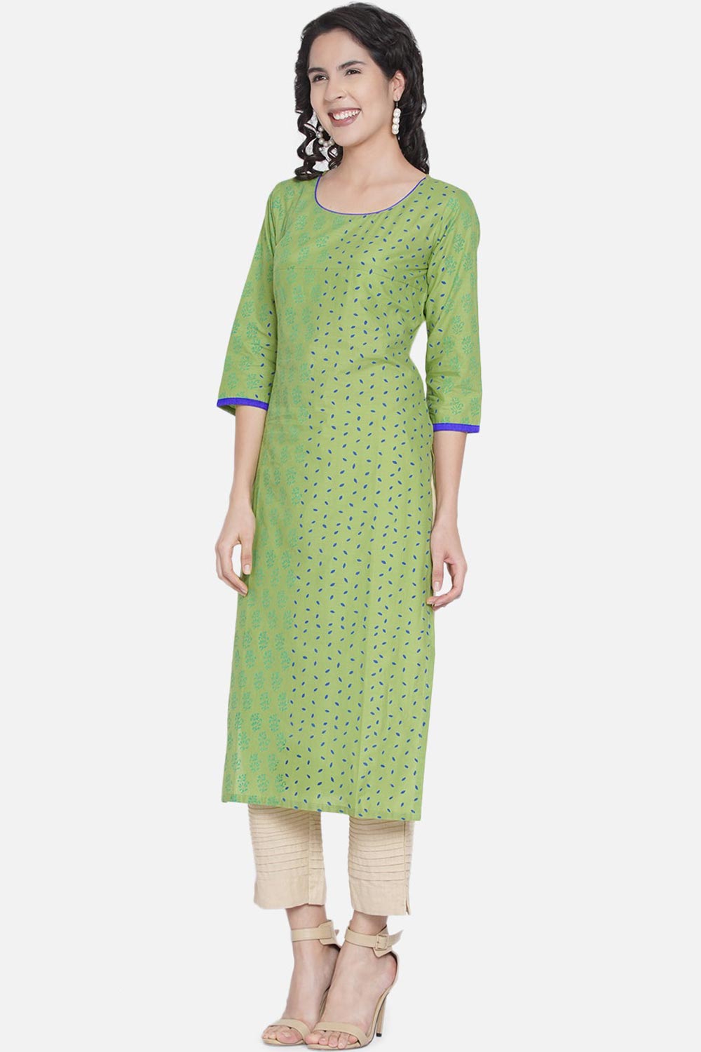 Buy Women Cotton Block Print Kurta Set in Green Online - Front