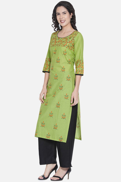 Buy Women Cotton Block Print Kurta Set in Green Online - Front