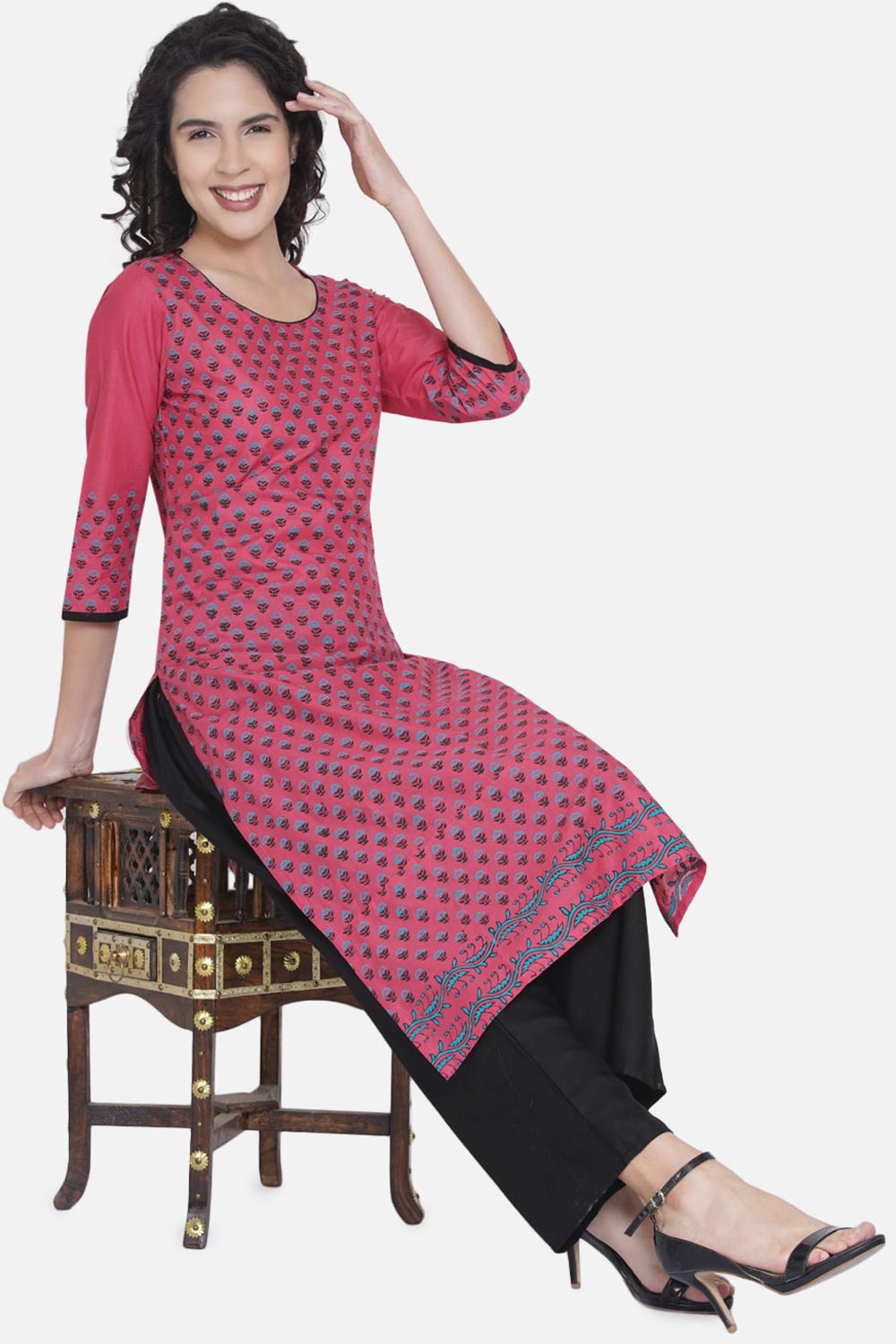 Buy Women Cotton Block Print Kurta Set in Old Rose Online - Side