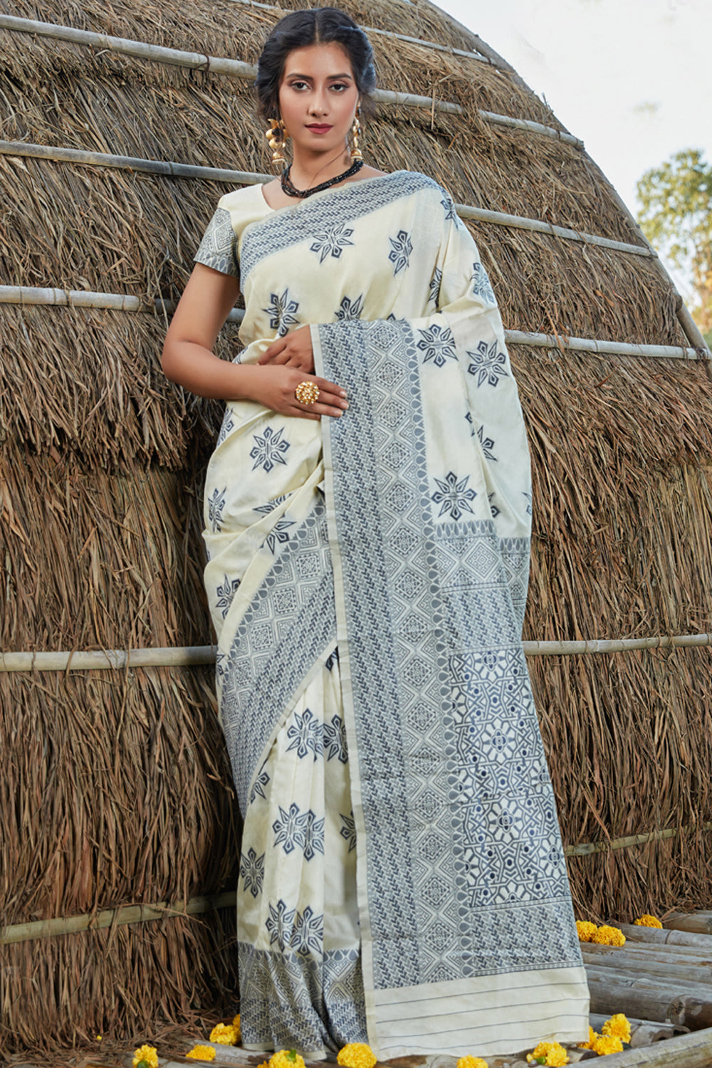 Buy Banarasi Art Silk Woven Saree In Off White