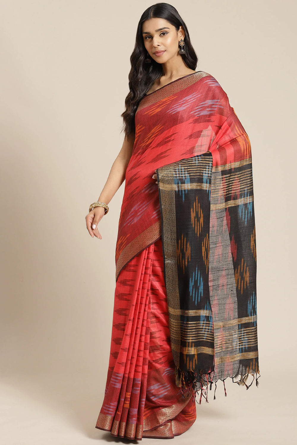 Buy Linen Woven Saree in Red