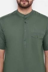 Buy Blended Cotton Solid Kurta in Green Online - Zoom Out