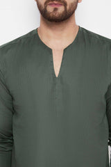 Buy Rayon Solid Kurta in Green Online - Zoom Out