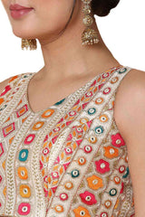 Buy Women's Off White Silk Readymade Saree Blouse Online - Zoom In