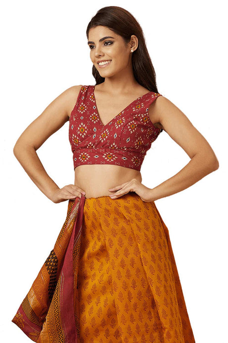 Buy Women's Red Handloom Cotton Readymade Saree Blouse Online - Front