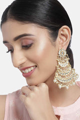 Buy Women's Alloy Maang Tikka With Earring in White