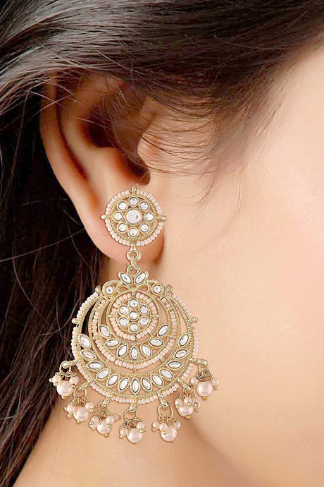 Buy Women's Alloy Maang Tikka With Earring in white