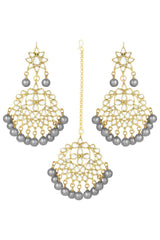 Grey Gold Plated Pearl And Kundan Maang Tikka With Earrings Set