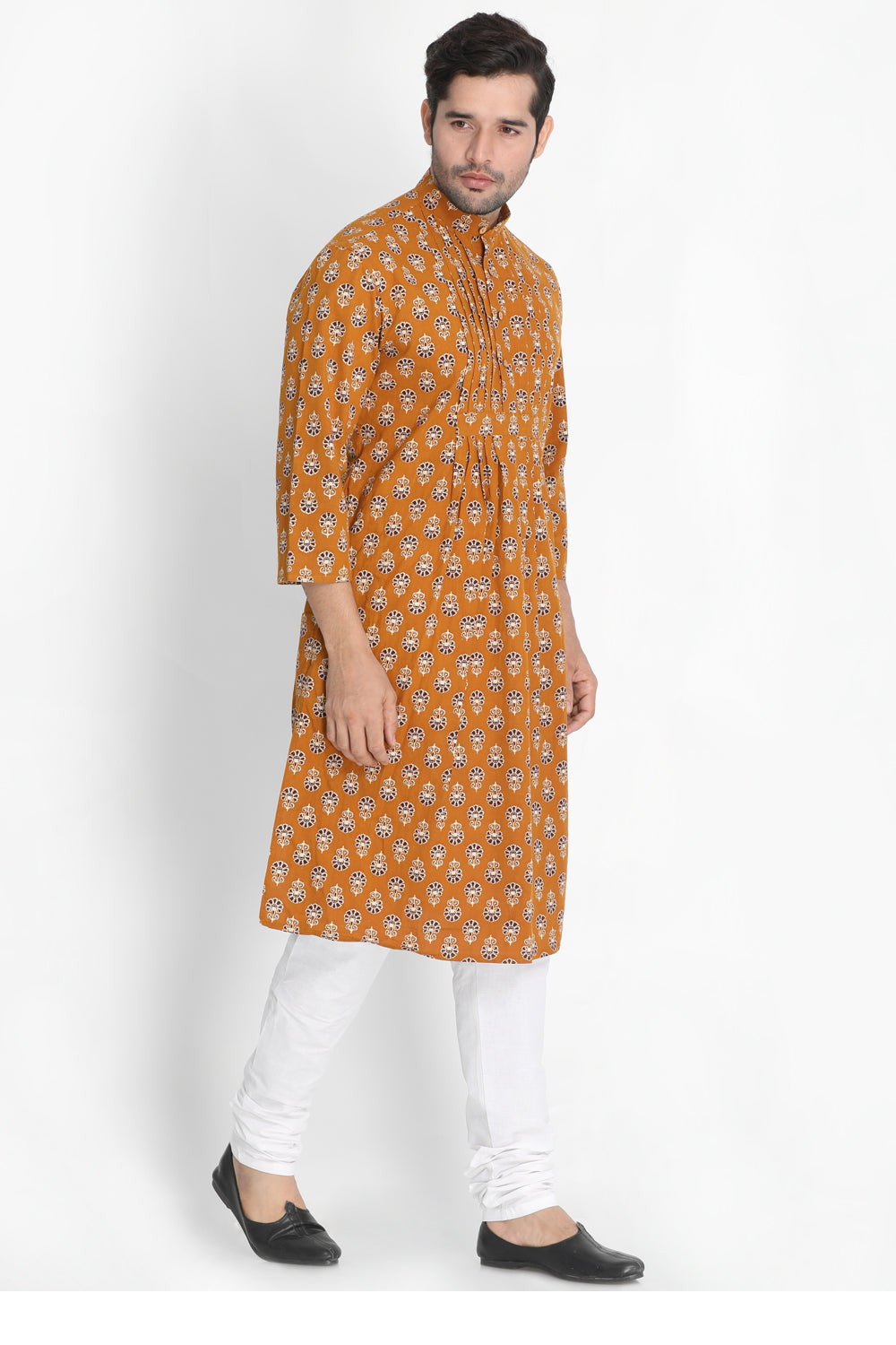 Men's Blended Cotton Kurta Set In Orange