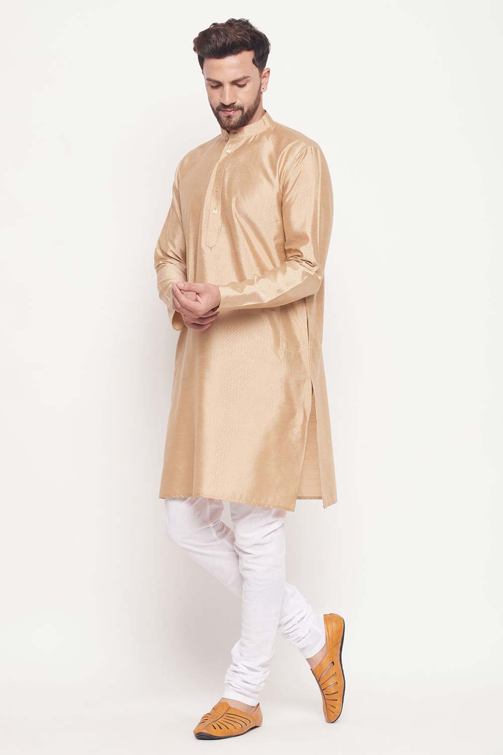 Buy Men's Beige And White Silk Blend Ethnic Motif Woven Design Kurta Pajama Jacket Set Online - Back