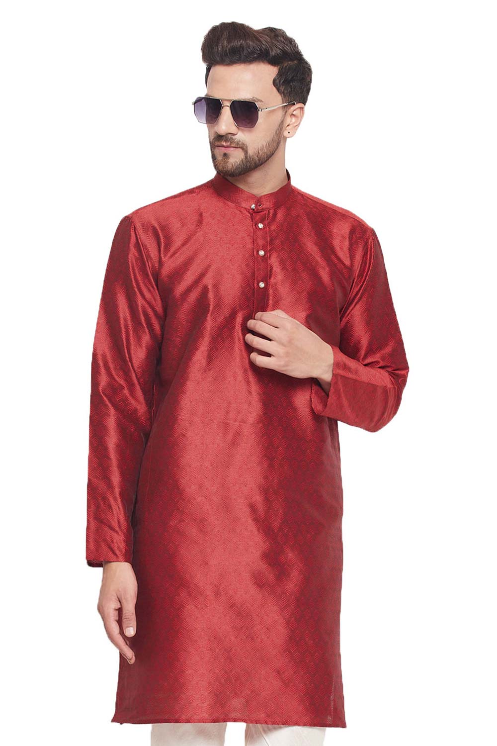 Buy Men's Maroon Silk Blend Ethnic Motif Woven Design Short Kurta Online - Zoom Out