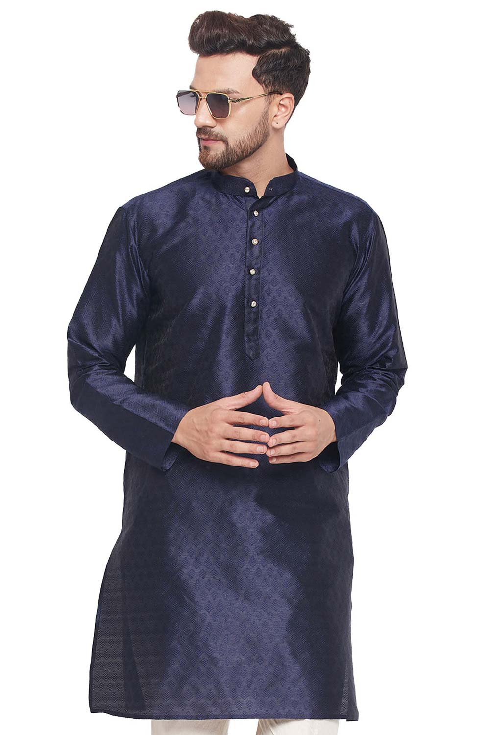 Buy Men's Navy Blue Silk Blend Ethnic Motif Woven Design Short Kurta Online - Zoom Out