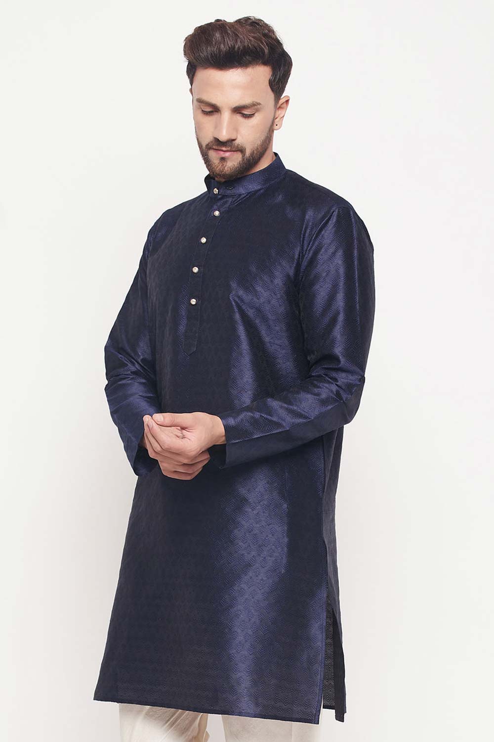 Buy Men's Navy Blue Silk Blend Ethnic Motif Woven Design Short Kurta Online - Back