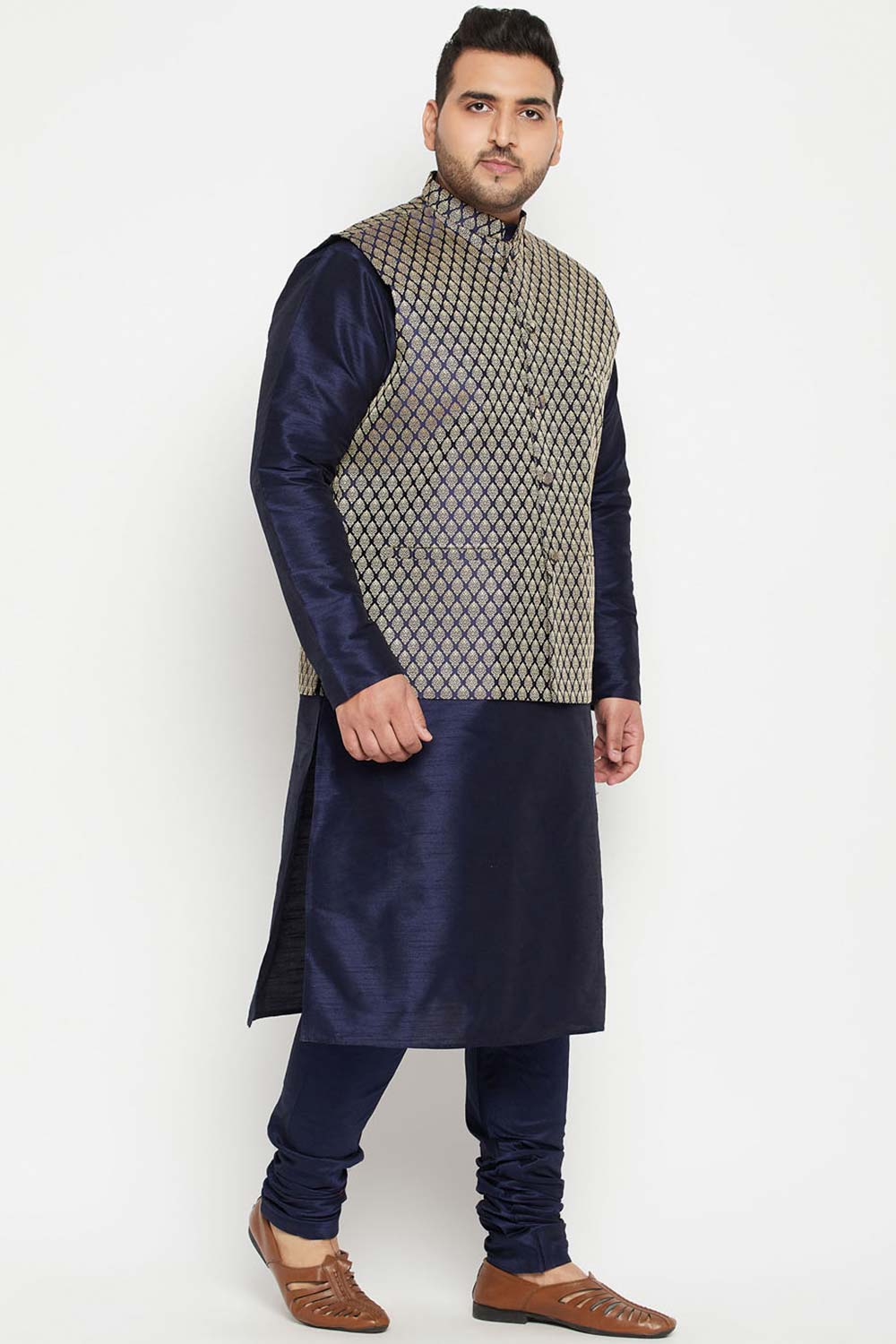Buy Men's Silk Blend Woven Design Kurta Set in Navy Blue - Side