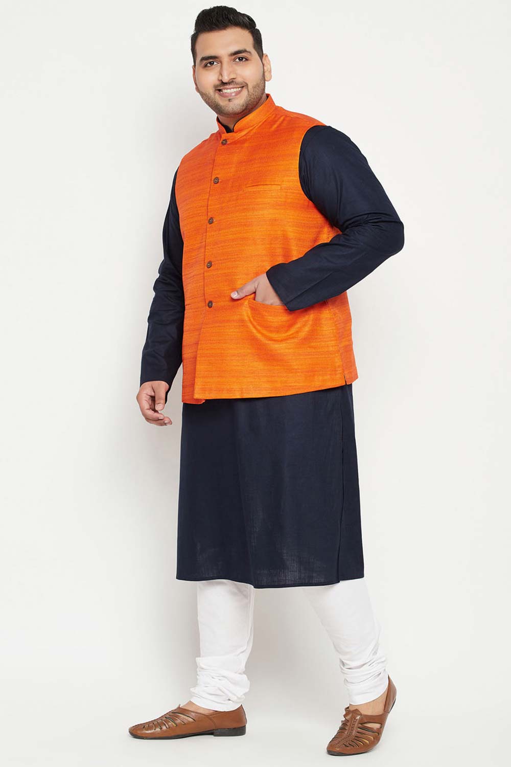 Buy Men's Cotton Blend Solid Kurta Set in Navy Blue - Side