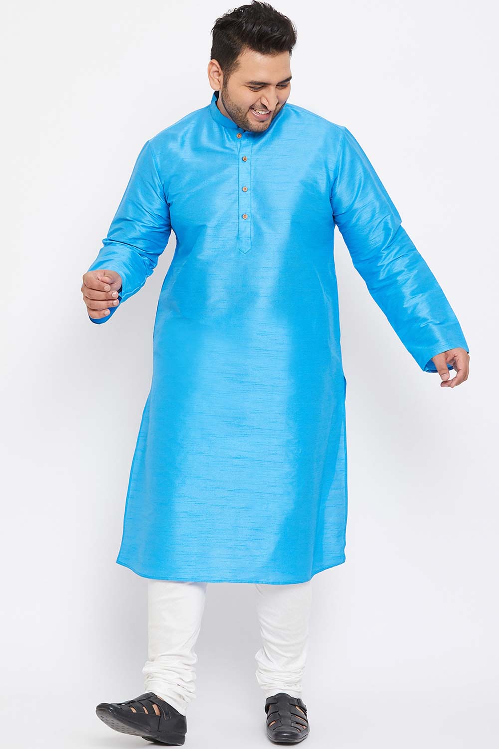 Buy Men's Silk Blend Solid Kurta Set in Aqua Blue - Front