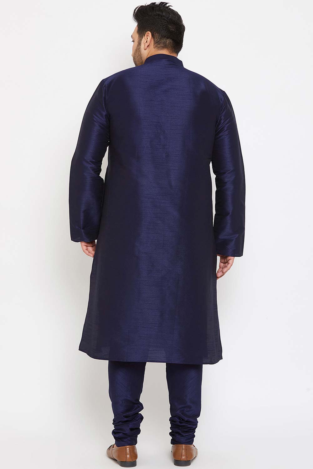 Buy Men's Silk Blend Solid Kurta Set in Navy Blue - Back