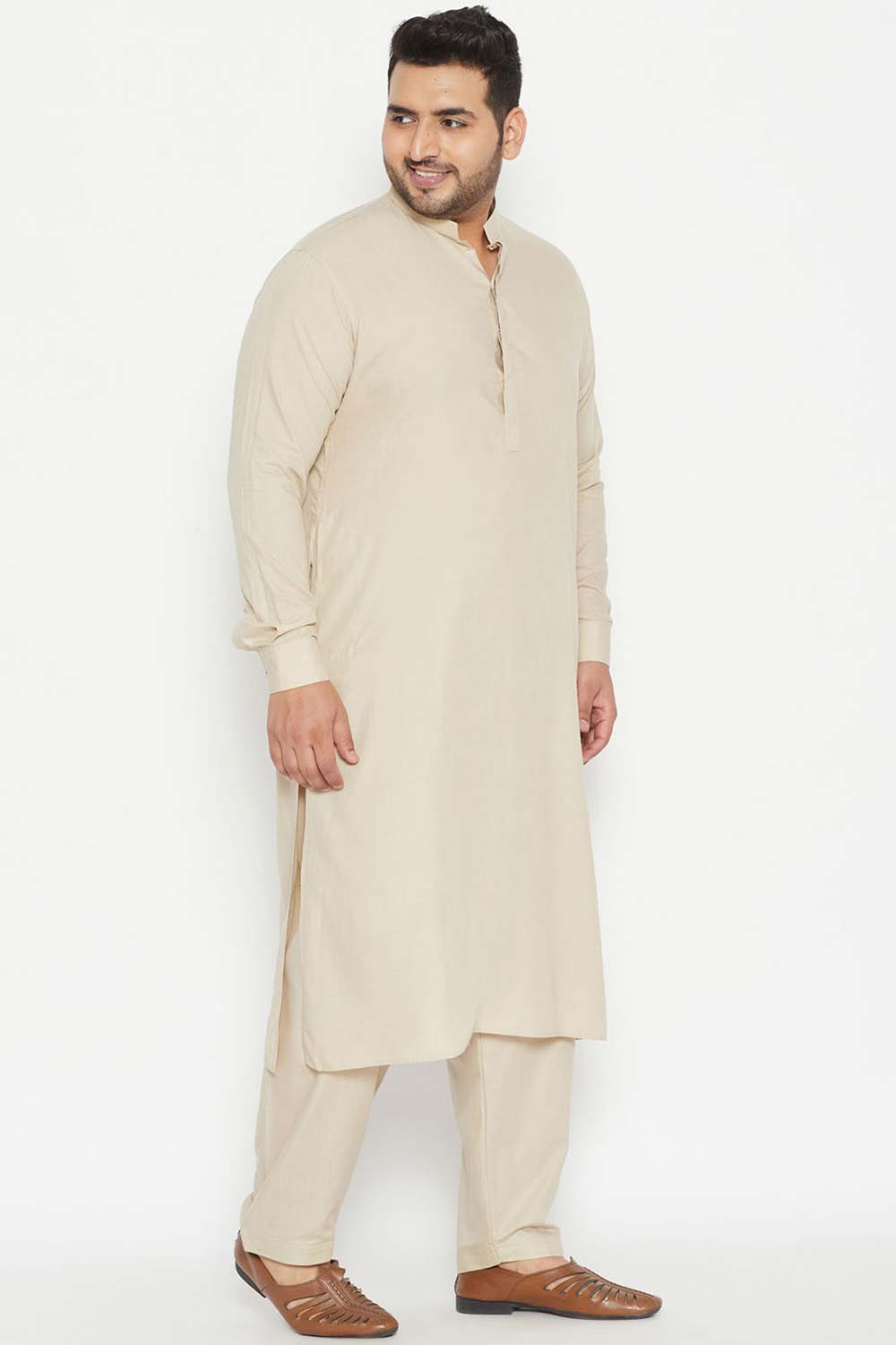 Buy Men's Cotton Blend Solid Kurta Set in Green - Side