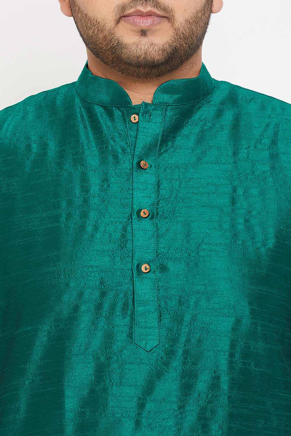 Buy Men's Silk Blend Solid Kurta in Green - Zoom in