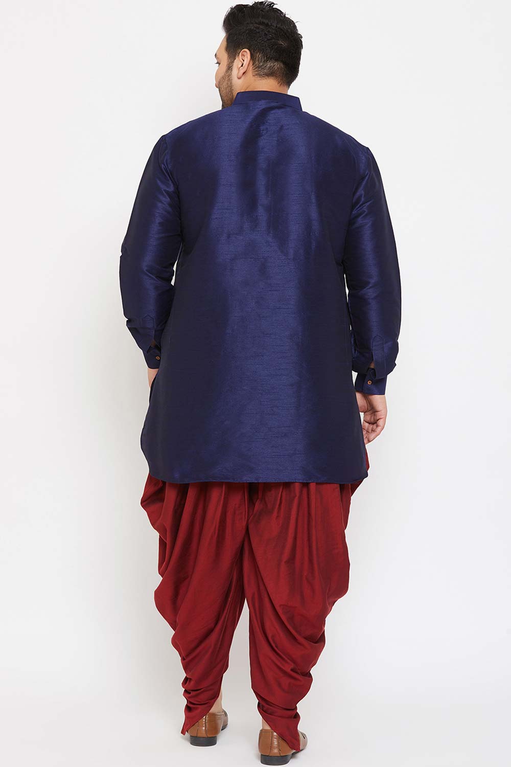 Buy Men's Silk Blend Solid Kurta Set in Navy Blue - Back